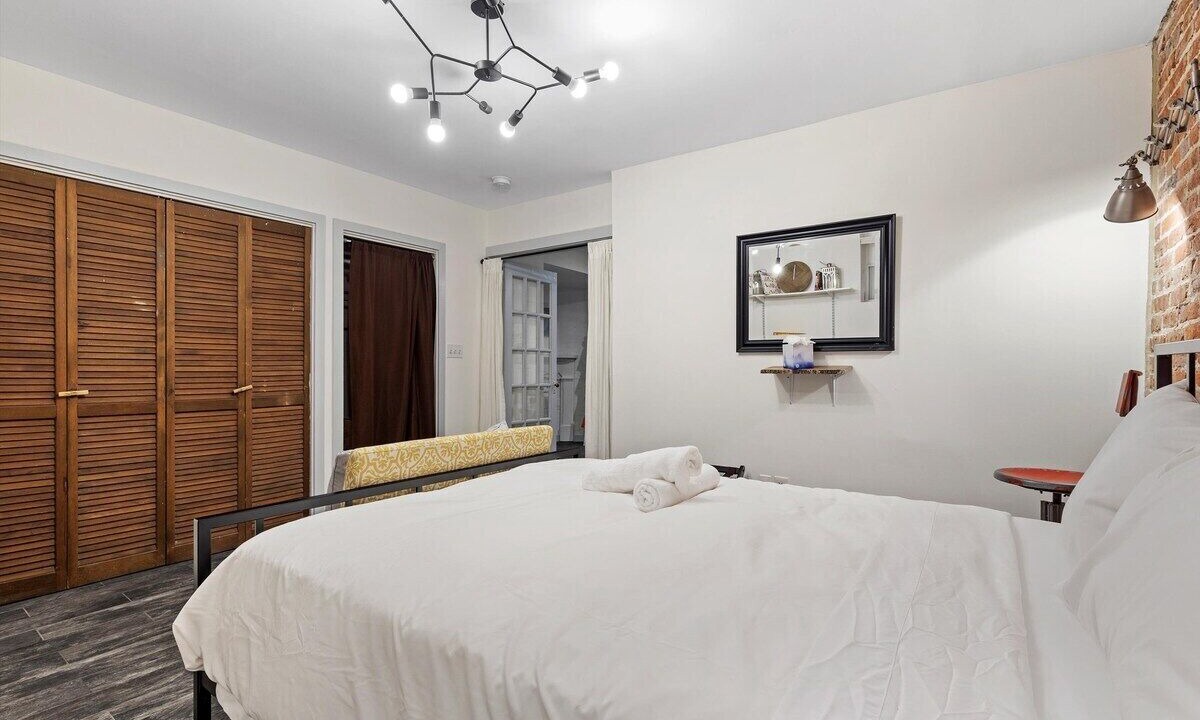 Photo of Bedroom in Lanier Heights