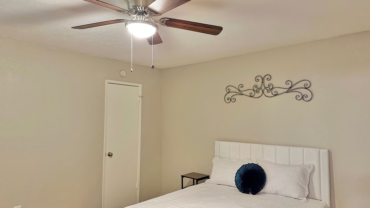 Photo of Bedroom in Allen