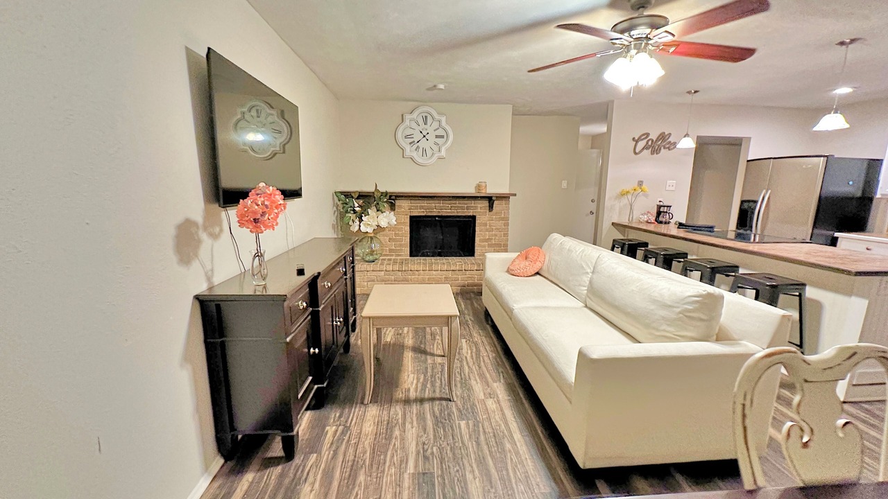 Photo of Livingroom in Allen