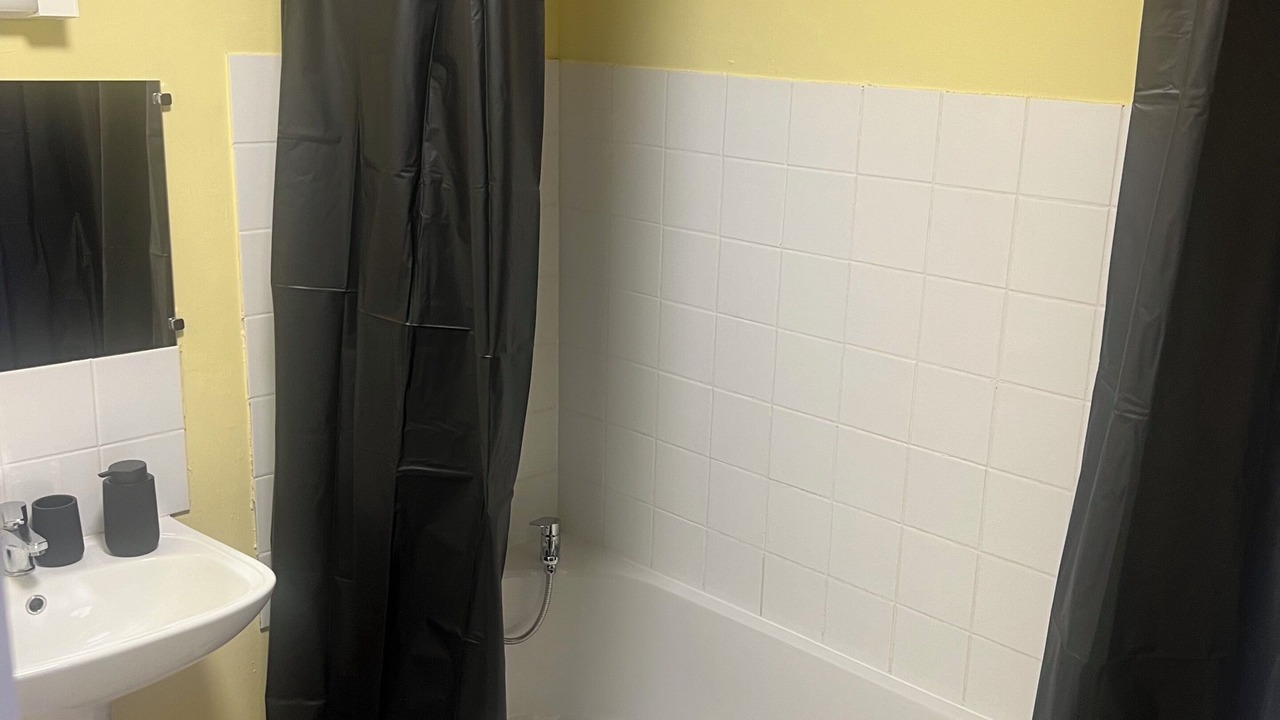 Photo of Bathroom in Lallaing