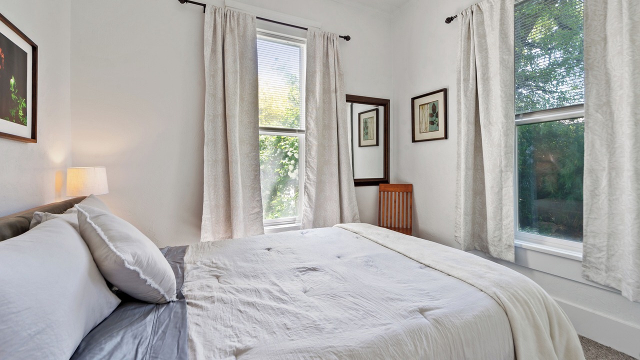 Photo of Bedroom in Market District