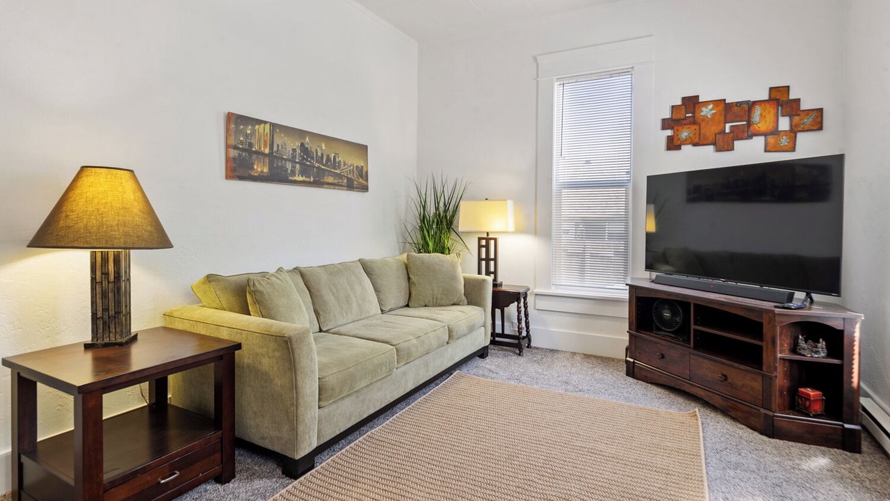 Photo of Livingroom in Market District