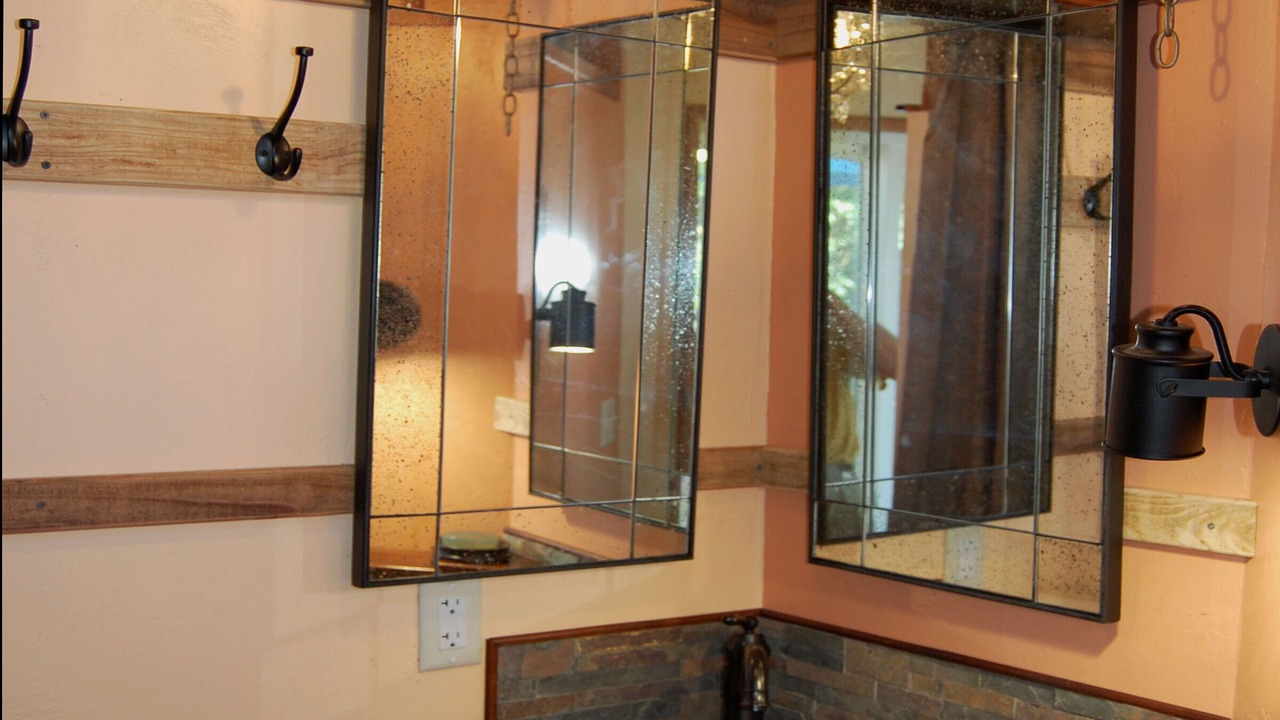 Photo of Bathroom in Alvadore