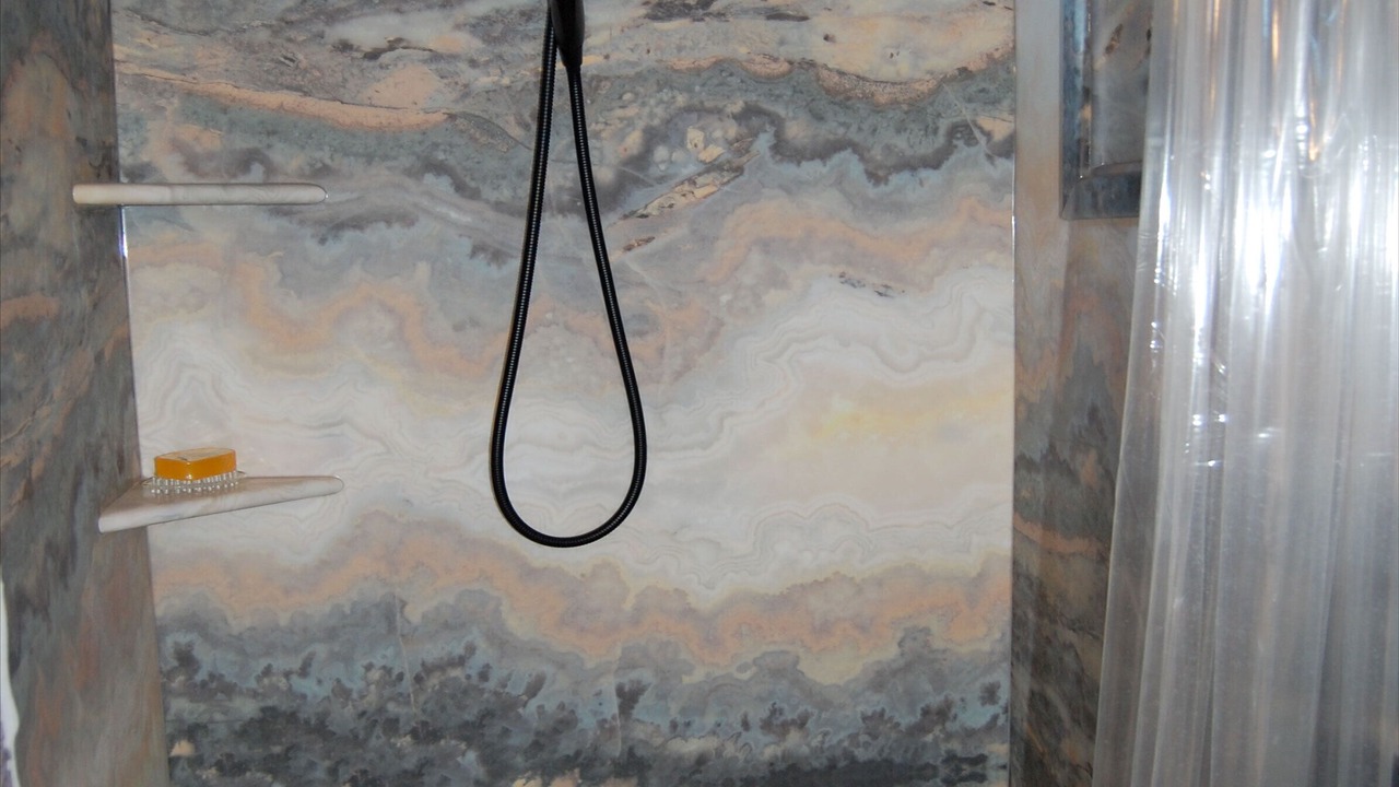 Photo of Bathroom in Alvadore