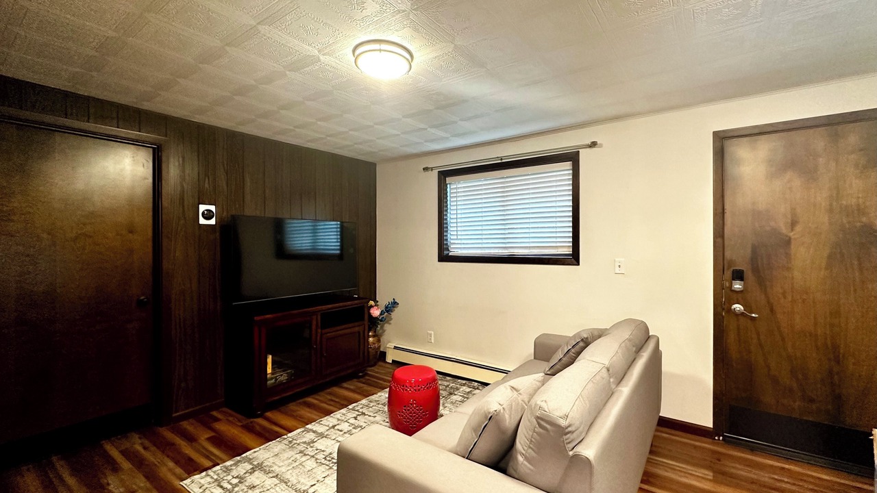 Photo of Livingroom in Russian Jack Park