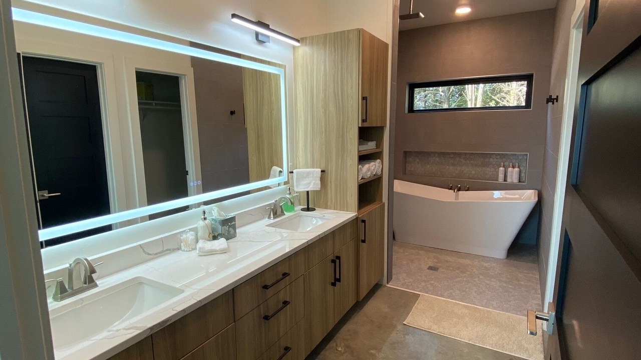 Photo of Bathroom in Jasper