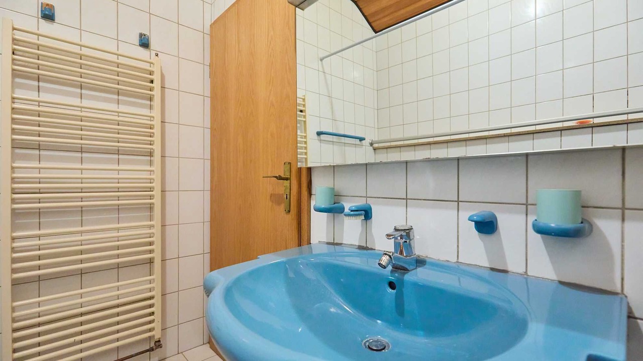 Photo of Bathroom in Pile
