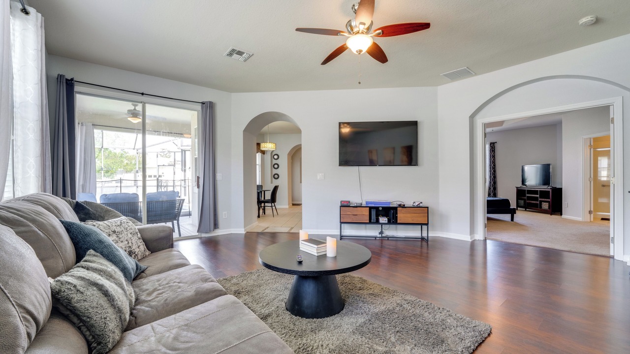 Photo of Livingroom in Trafalgar Village