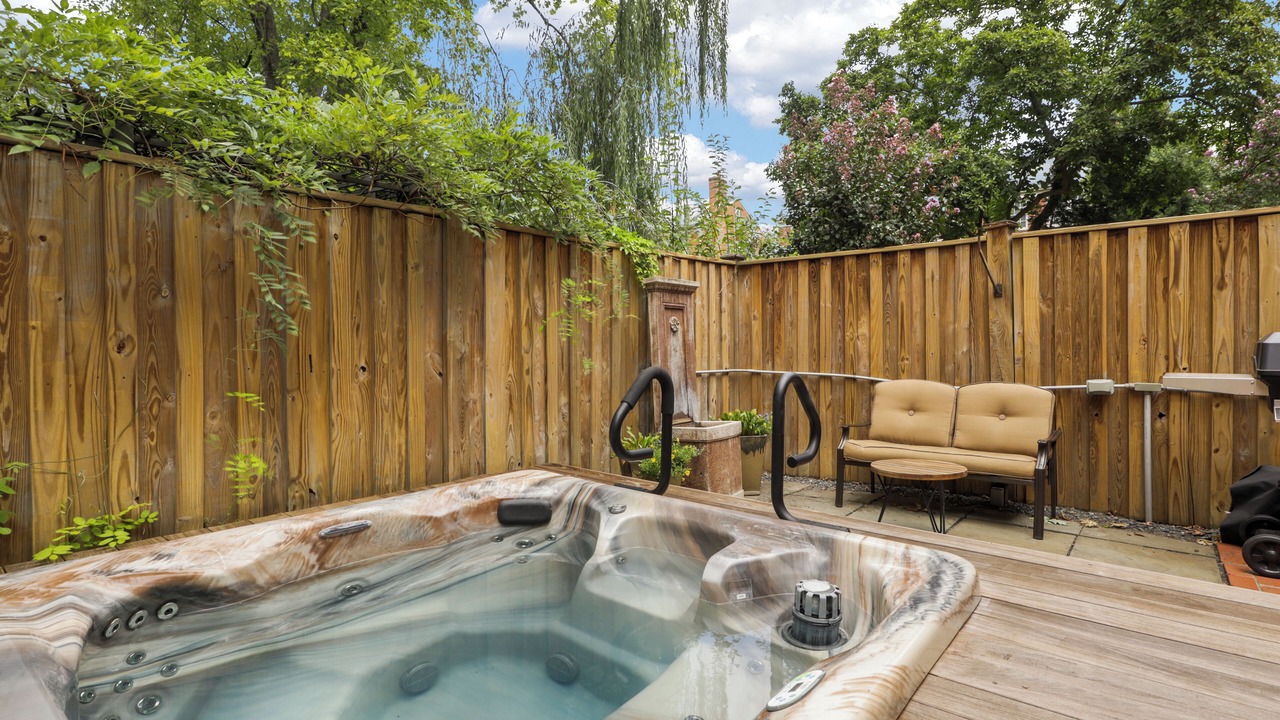 Photo of Others in Old Town Alexandria