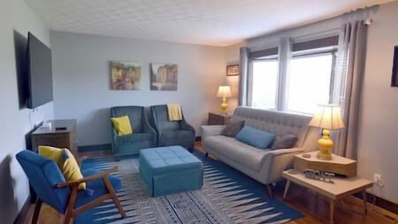 Photo of Bedroom in Stanford