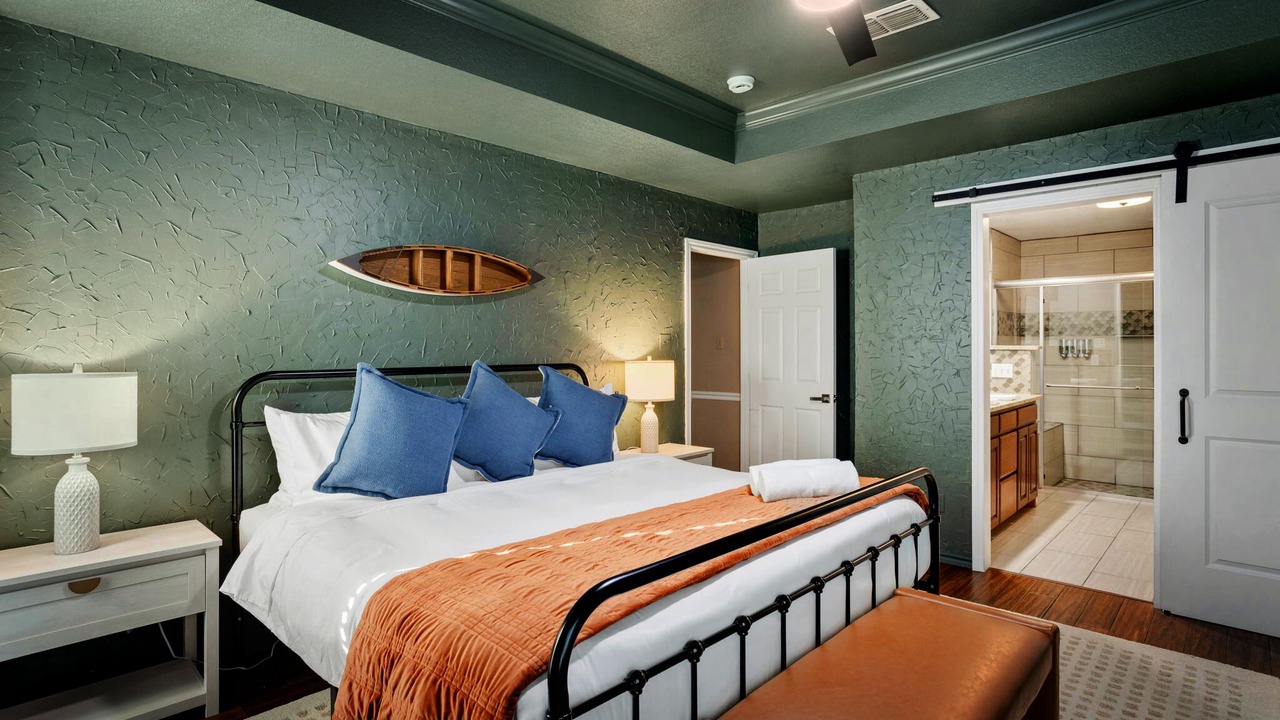 Photo of Bedroom in Azle