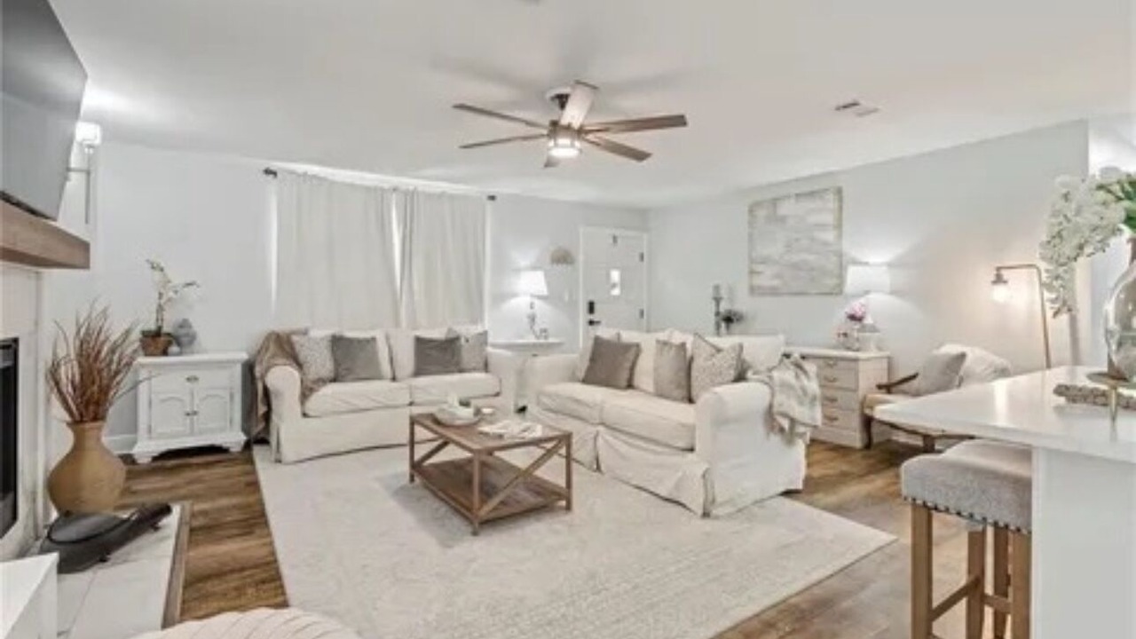 Photo of Livingroom in Mandeville