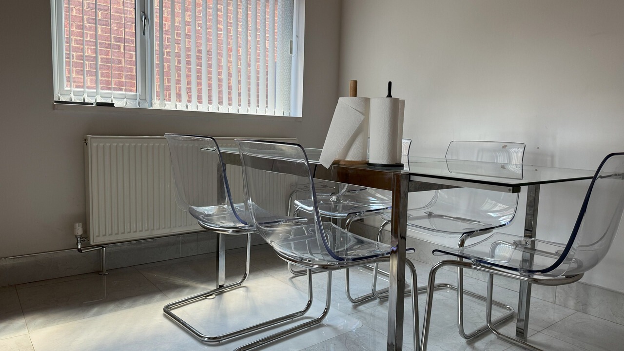 Photo of Others in Luton