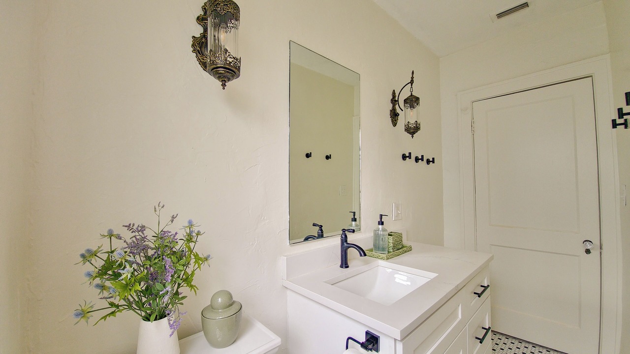 Photo of Bathroom in Flamingo Parks