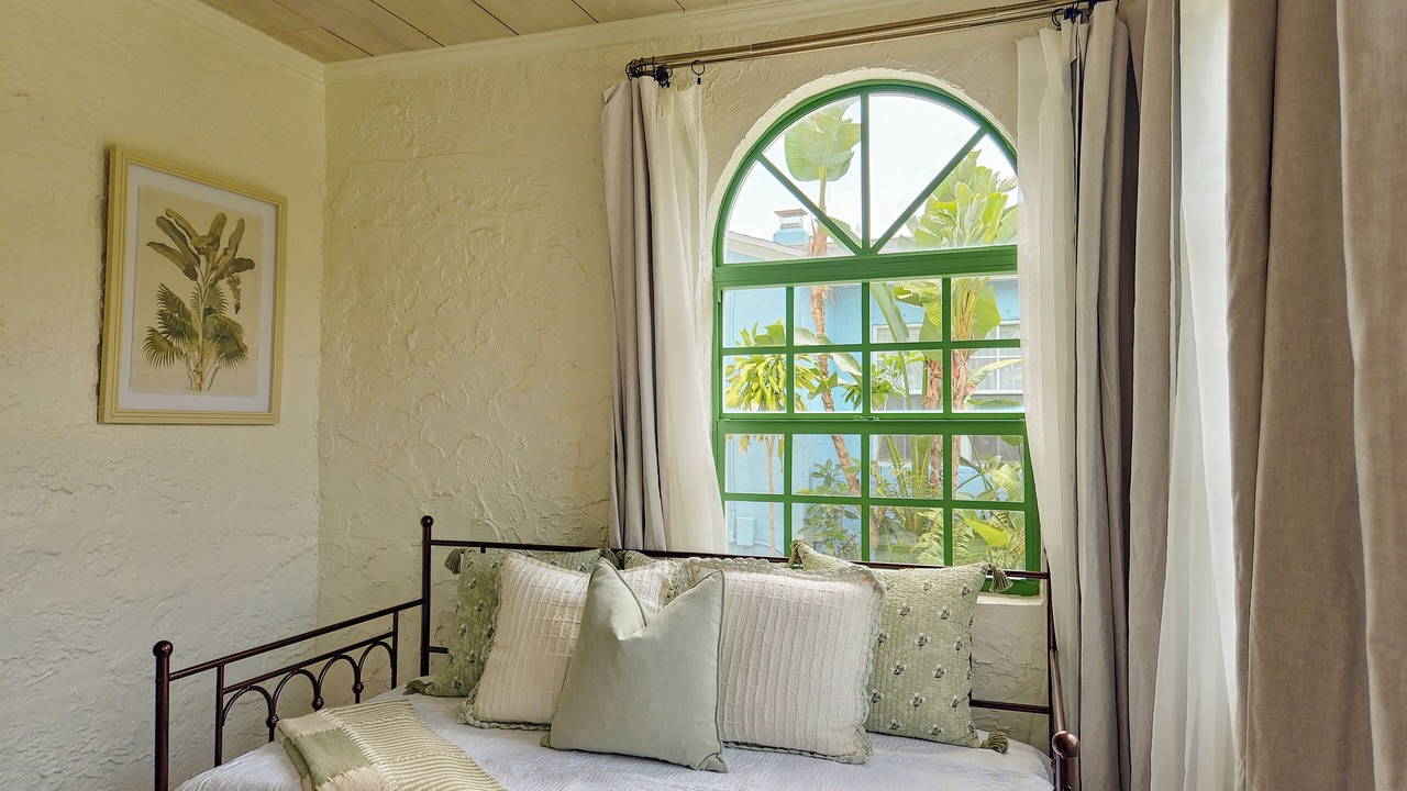 Photo of Bedroom in Flamingo Parks