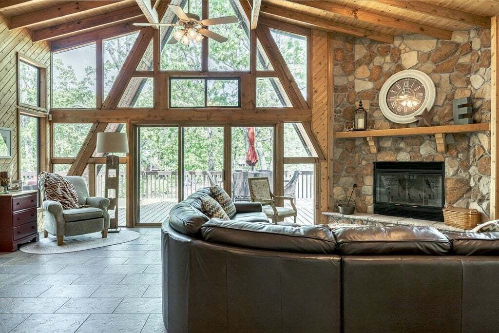 Photo of Livingroom in Innsbrook