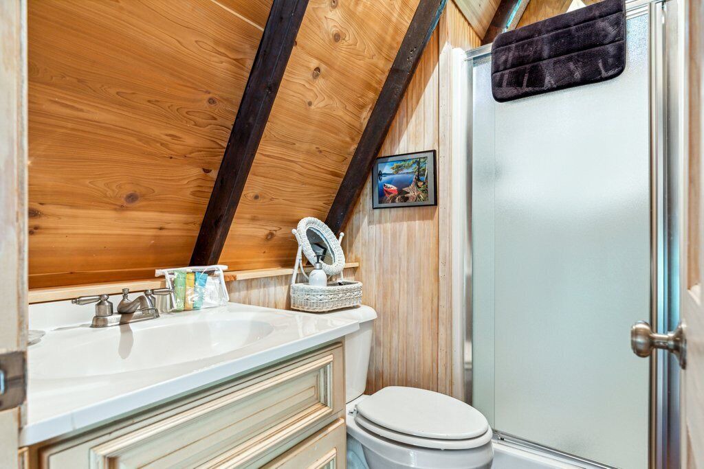 Photo of Bathroom in Innsbrook