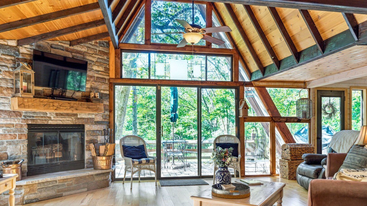 Photo of Livingroom in Innsbrook