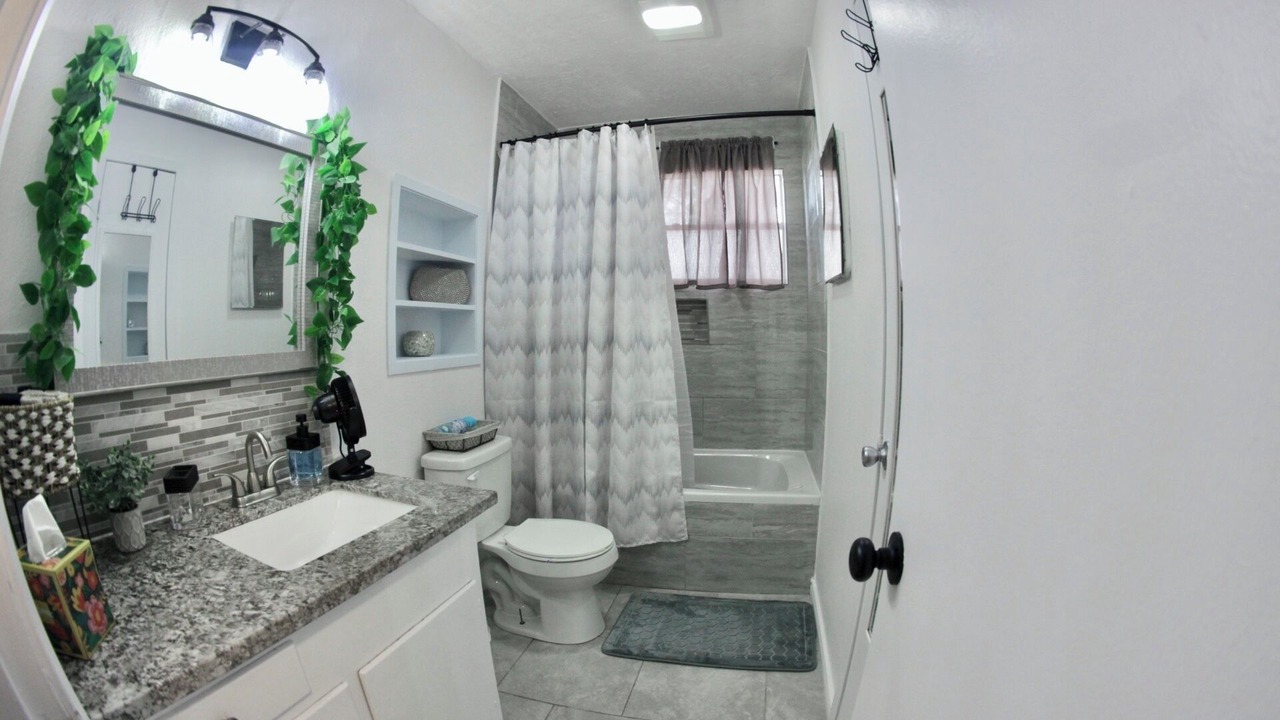 Photo of Bathroom in Port Neches