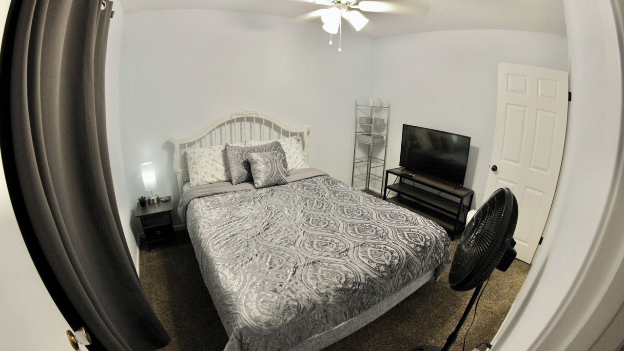 Photo of Bedroom in Port Neches