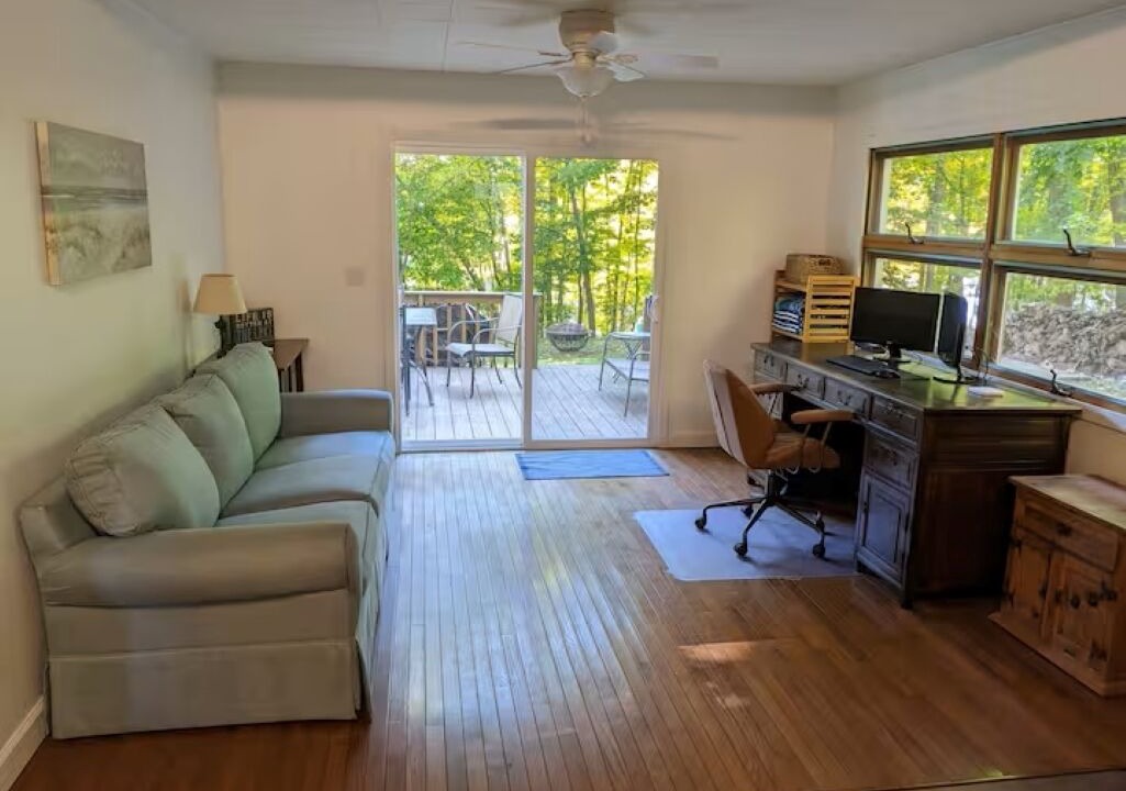 Photo of Livingroom in Wolcott