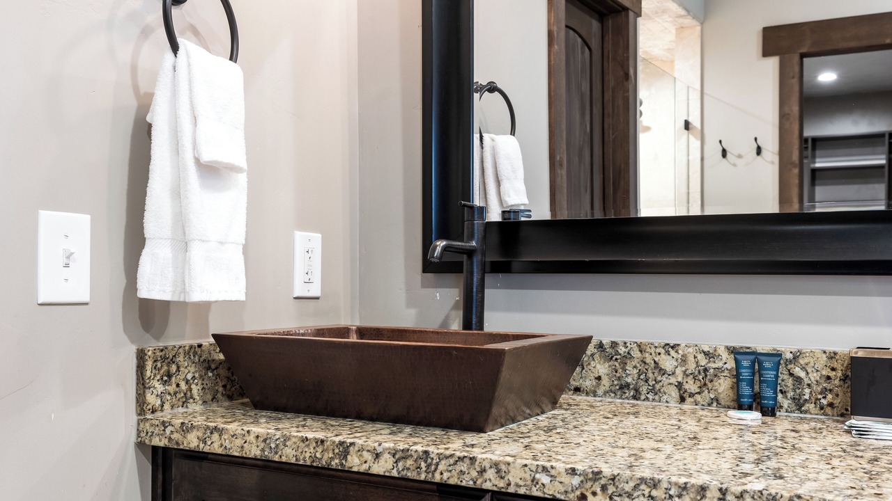 Photo of Bathroom in Summit Park
