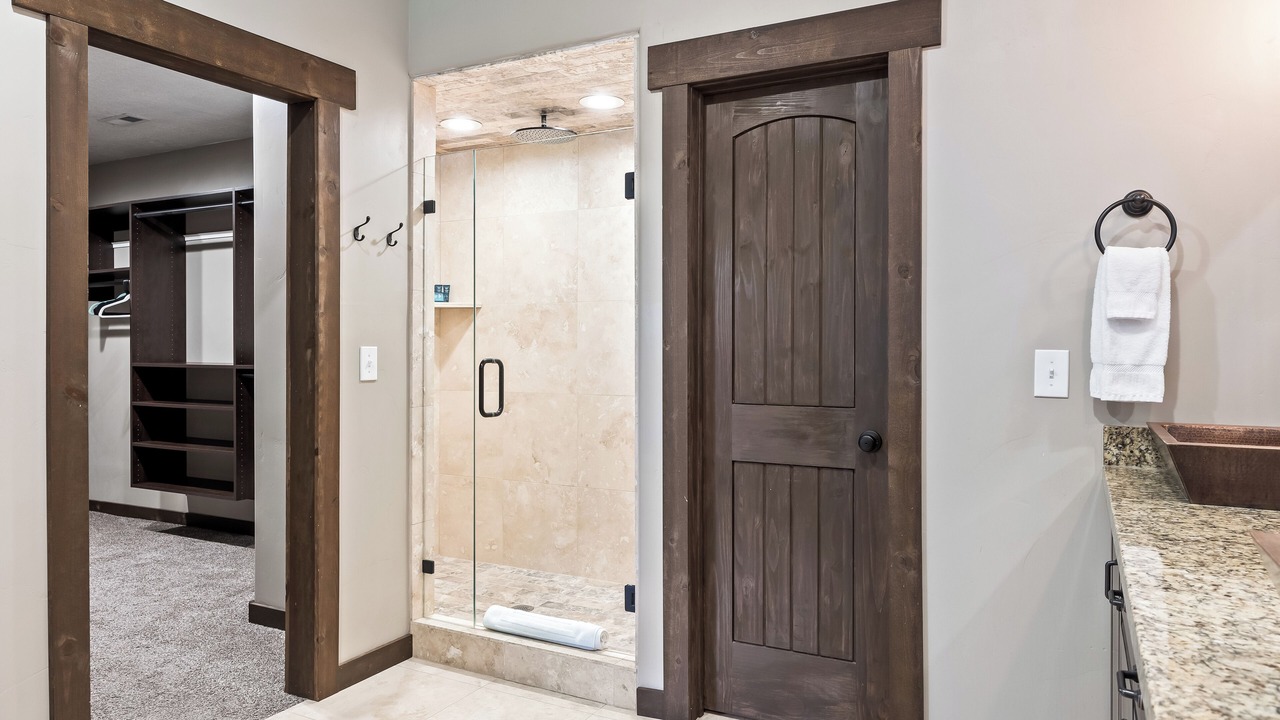 Photo of Bathroom in Summit Park