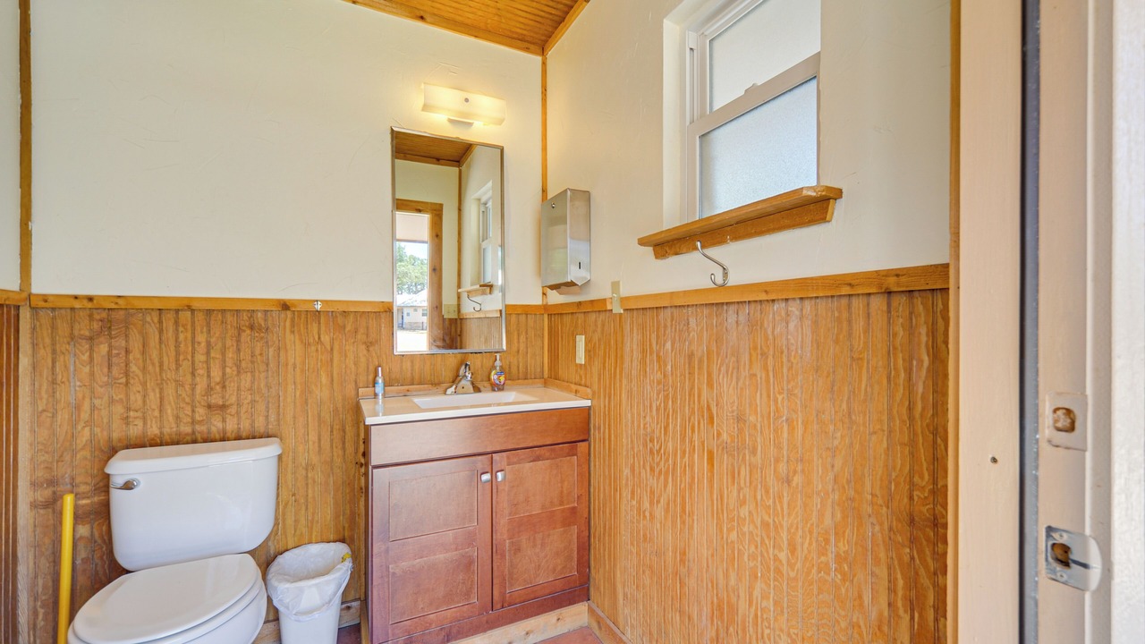 Photo of Bathroom in Brady