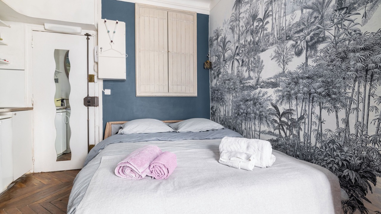 Photo of Bedroom in Arts-et-Metiers