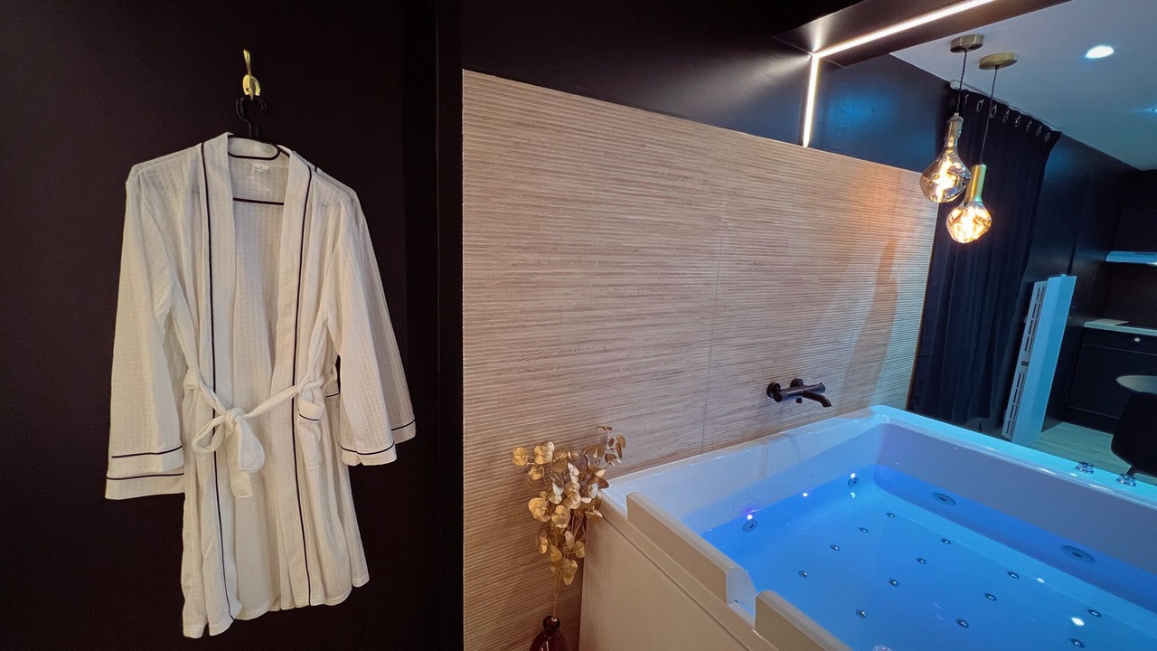 Photo of Bathroom in La Roche-sur-Yon