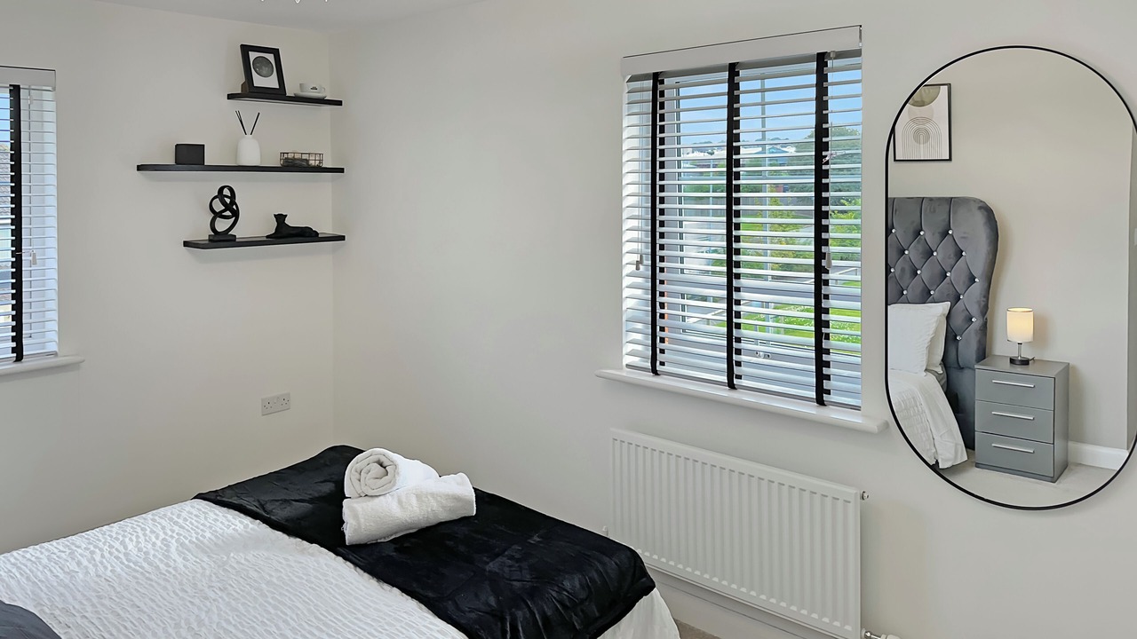 Photo of Bedroom in Catcliffe