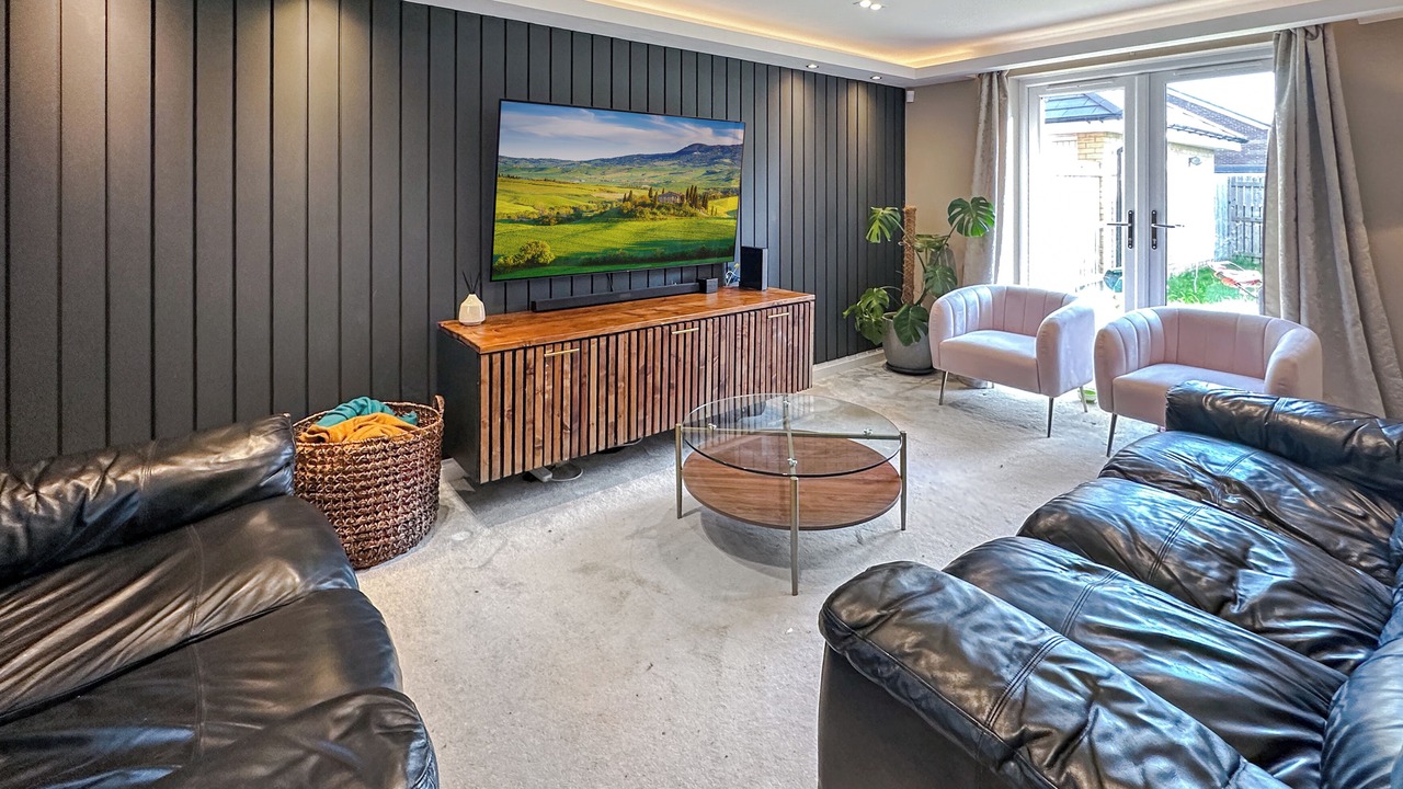 Photo of Livingroom in Catcliffe