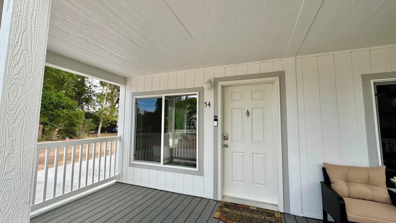 Photo of Patio Balcony in Duchesne