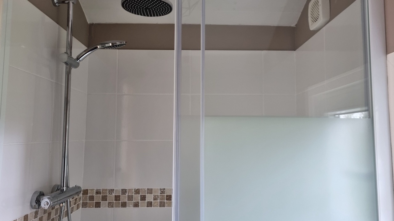 Photo of Bathroom in Plevin