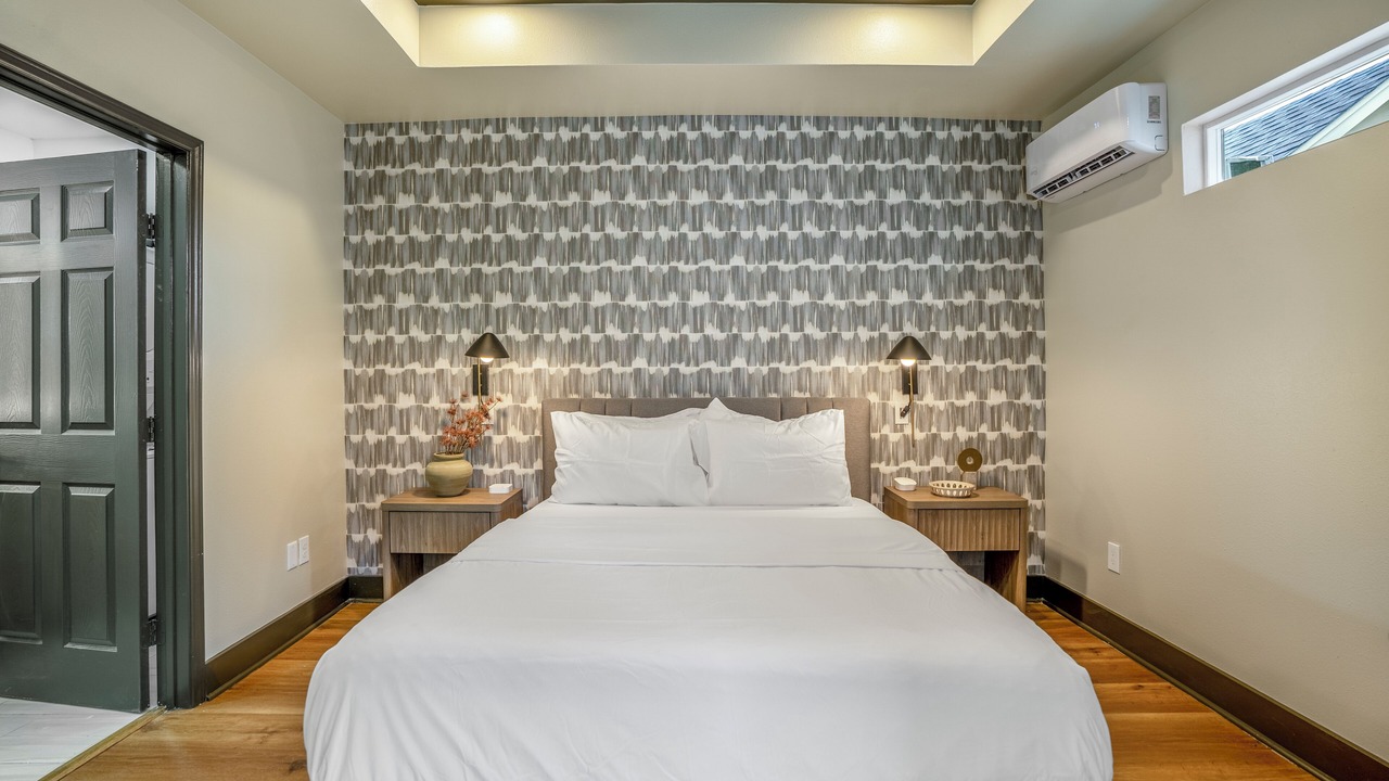 Photo of Bedroom in Greater East End