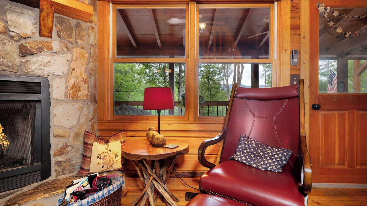 Photo of Bedroom in Hidden Lake