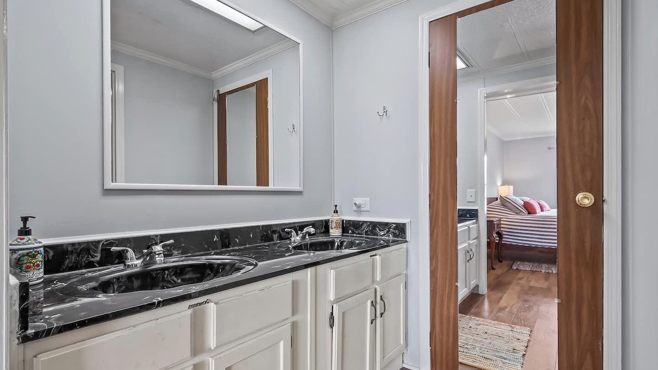 Photo of Bathroom in Crawfordville