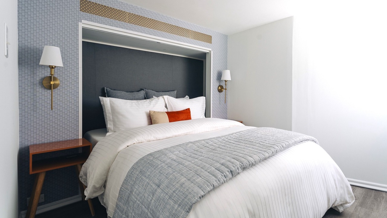 Photo of Bedroom in Irving Park East
