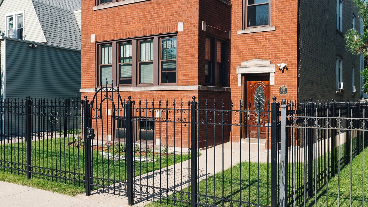 Photo of Outdoor in Irving Park East