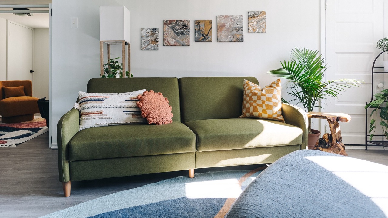 Photo of Livingroom in Irving Park East