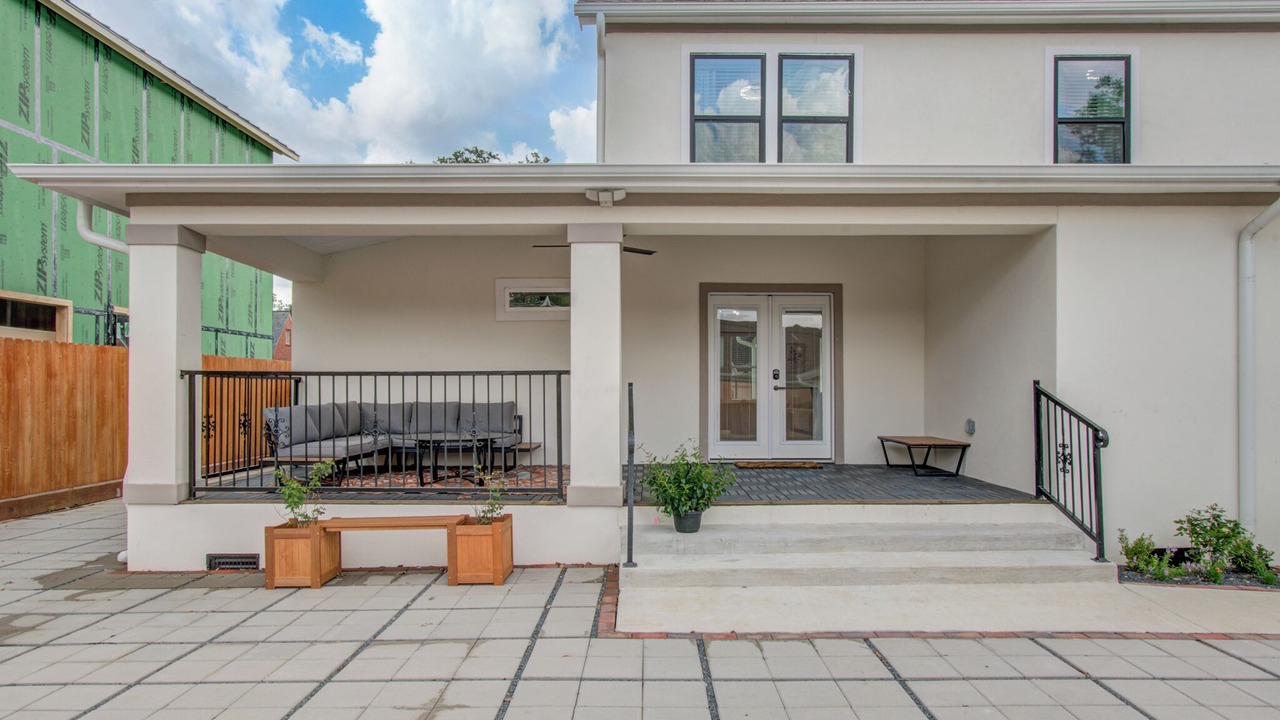Photo of Patio Balcony in Riverside Terrace