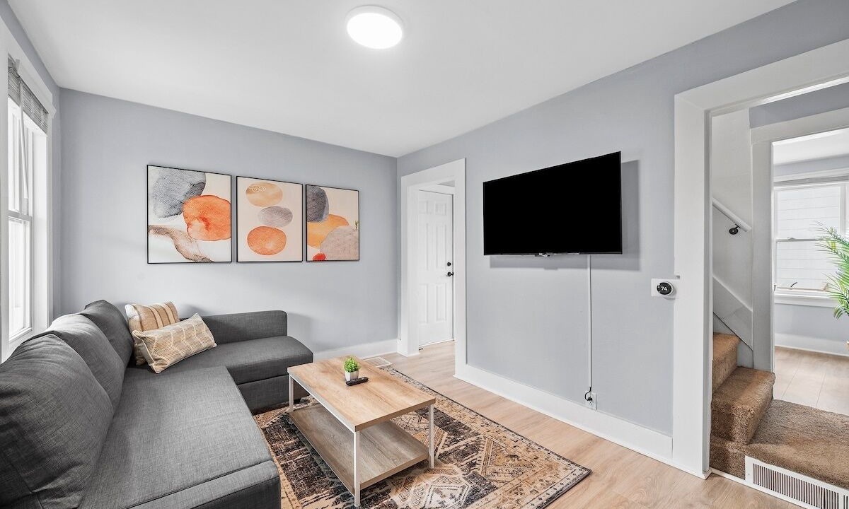 Photo of Livingroom in Natrona Heights