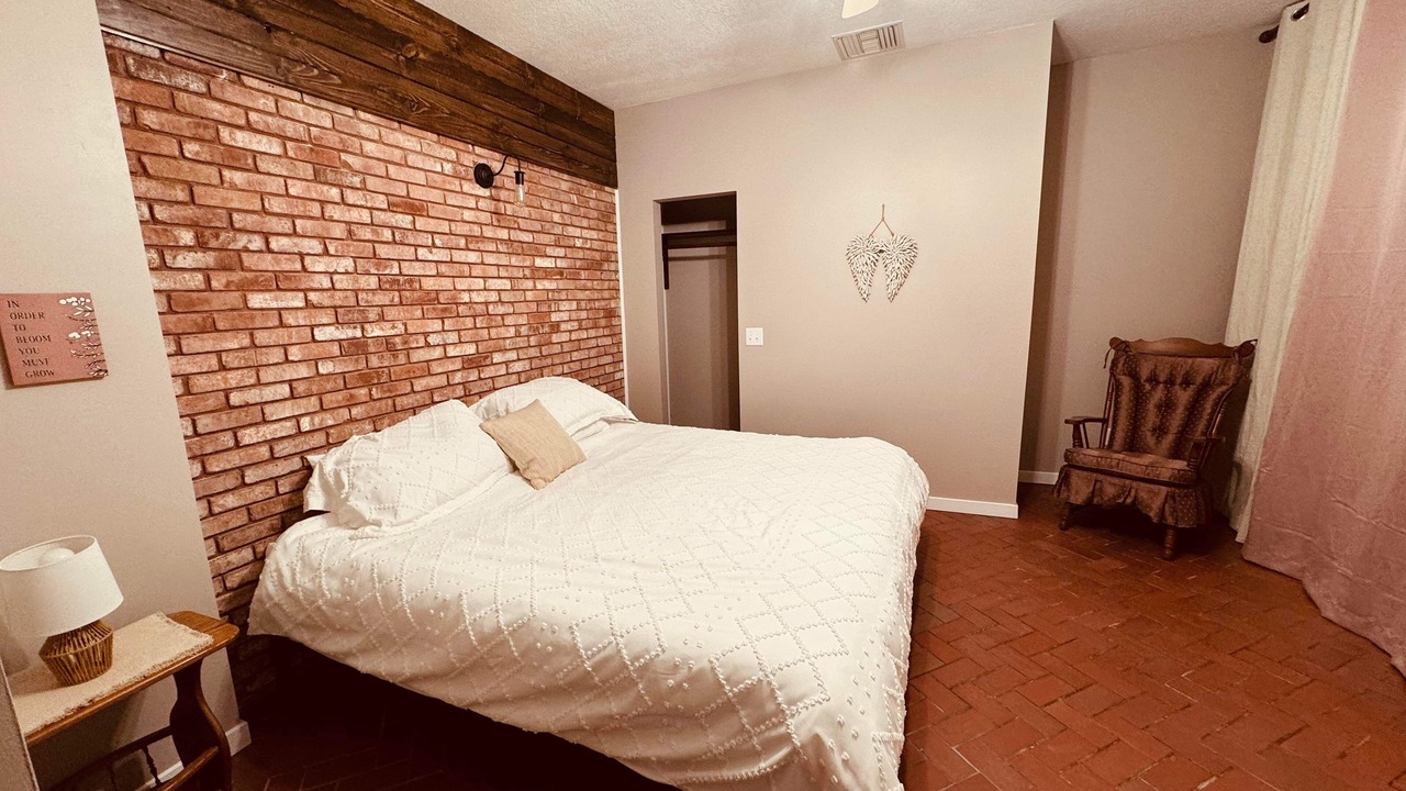 Photo of Bedroom in Mountain View