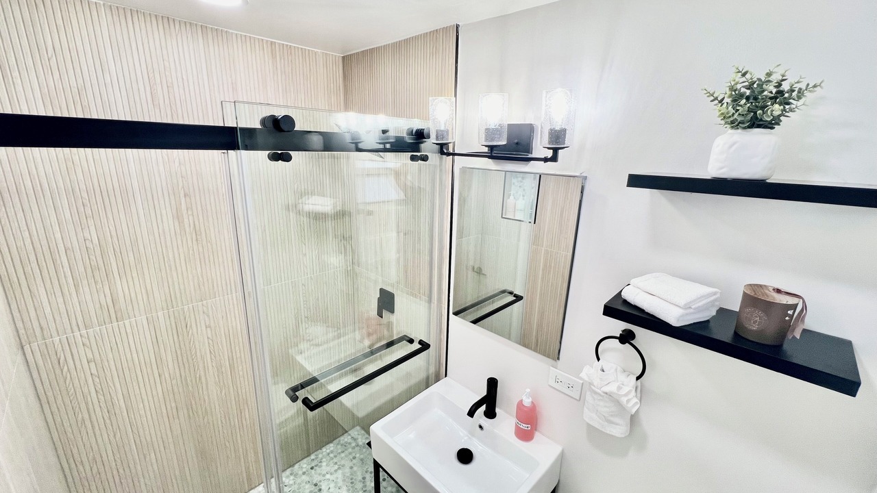 Photo of Bathroom in Lake Ridge