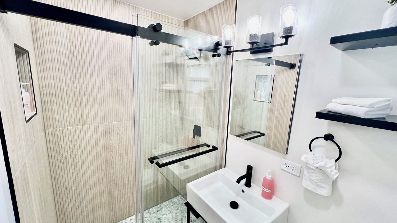 Photo of Bathroom in Lake Ridge