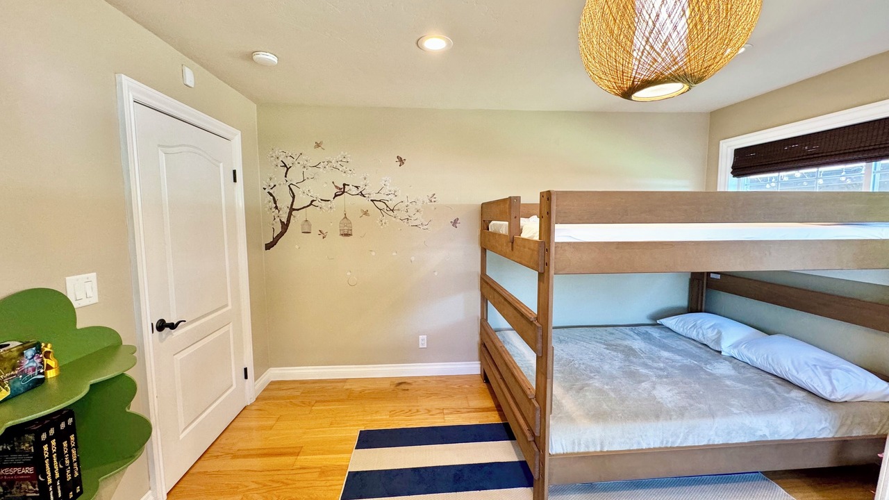 Photo of Bedroom in Mount Helix
