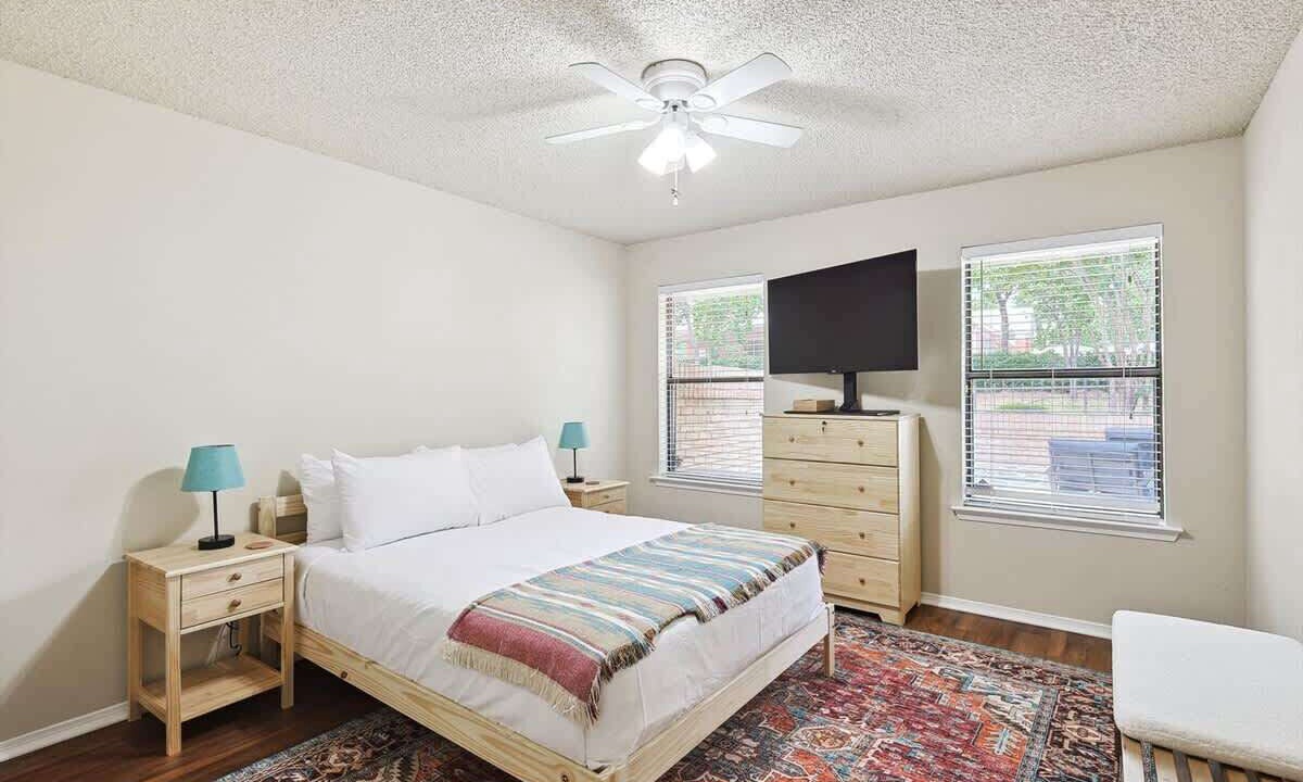 Photo of Bedroom in South Arlington