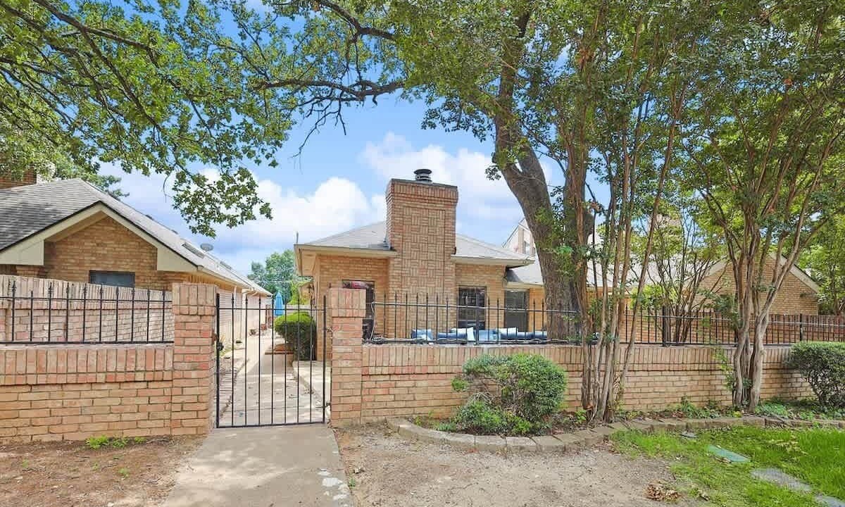 Photo of Outdoor in South Arlington