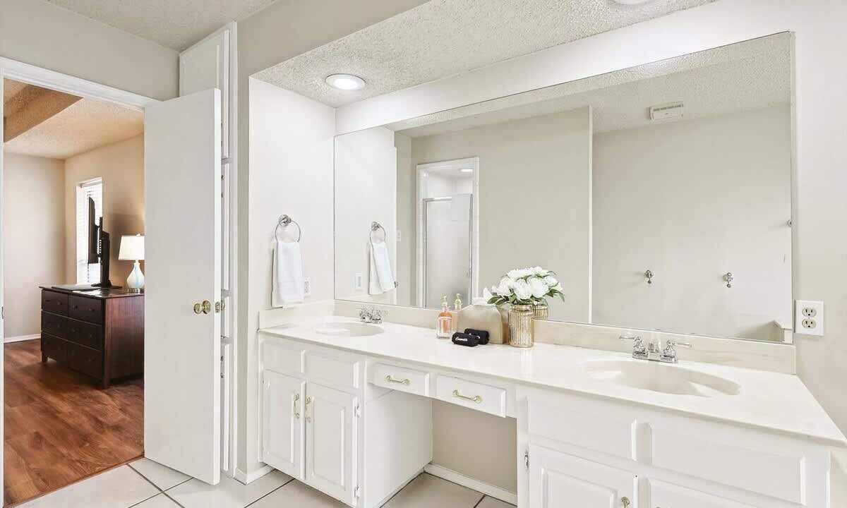 Photo of Bathroom in South Arlington