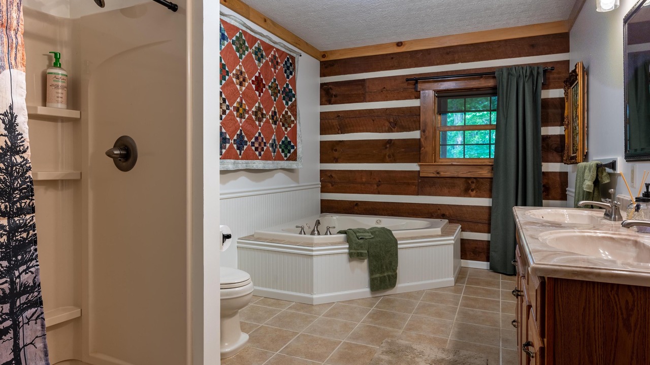 Photo of Bathroom in Helmsburg